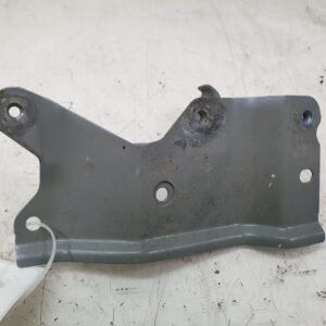 MAZDA PREMACY Right Front Guard FRONT INNER GUARD BRACKET CW 2010-2018