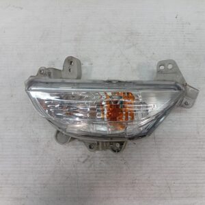 MAZDA AXELA / MAZDA 3 Right Fog Light / Indicator BUMPER FLASHER BM 2013-2016
