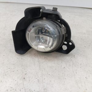 MAZDA AXELA / MAZDA 3 Right Fog Light / Indicator BUMPER FOGLAMP LED TYPE 2 PLUG TYPE BM 2013-2016