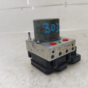 MAZDA CX-3 Abs Pump & Modulator Unit DK P N D10G437A0D 2015-ON