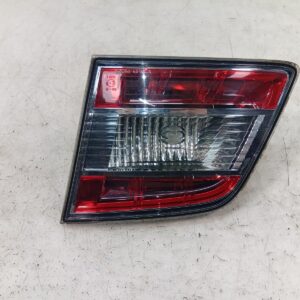 MAZDA MPV Rear Garnish / Moulding TAILGATE LAMP RH SIDE CHROME LY 2006-2016
