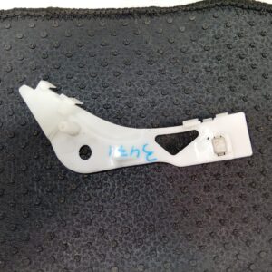 MAZDA ATENZA / MAZDA 6 Front Bumper Reinforcer / Bracket RIGHT BRACKET BUMPER TO GUARD GG GY 2002-2008