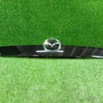 MAZDA PREMACY Rear Garnish / Moulding TAILGATE CENTRE CW 2010-2018