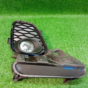 MAZDA AXELA / MAZDA 3 Right Fog Light / Indicator BUMPER FOGLAMP BL2 HATCH 2.0 2.2 2.5 2011-2013
