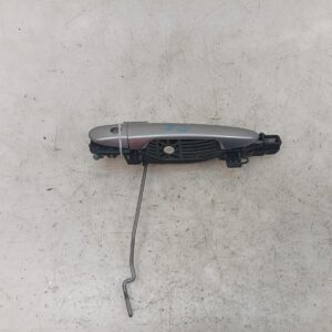 MAZDA DEMIO / MAZDA 2 Door Handle OUTER RH FRONT BLACK TYPE DE SERIES W BARREL NO REMOTE EYE TYPE 2007-2014