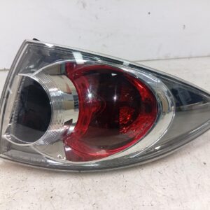 MAZDA ATENZA / MAZDA 6 Right Rear Tail Light ATENZA GY WAGON SHADOW CHROME LENS 22061974 2002-2005