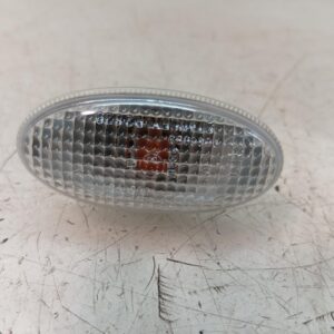 MAZDA AXELA / MAZDA 3 Right Fog Light / Indicator GUARD FLASHER REPEATER BK BL 2003-2013