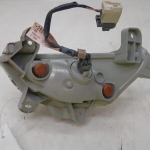 MAZDA AXELA / MAZDA 3 Left Fog Light / Indicator BUMPER FLASHER BM 2013-2016