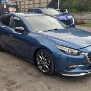 MAZDA AXELA / MAZDA 3 Door Handle OUTER RH FRONT W SMART KEYLESS ENTRY TYPE BM BN 2013-2019