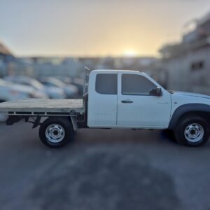 MAZDA BT-50 Left Driveshaft FRONT UP UR 2011-2020