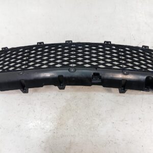 MAZDA AXELA / MAZDA 3 Grille BUMPER GRILLE CENTRE BK HATCH 2.3 2003-2006