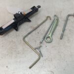 MAZDA AXELA / MAZDA 3 Jack And Tool Kit BM 2013-2016