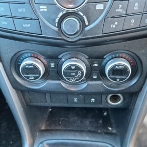 MAZDA BT-50 Heater / Air Conditioning Controls UP UR CLIMATE CONTROL TYPE 2011-2020