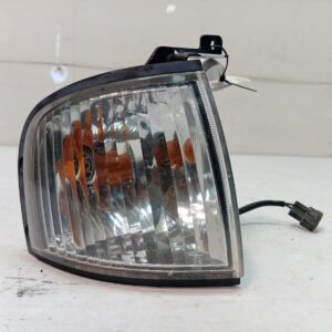 MAZDA BOUNTY Right Fog Light / Indicator CORNER LAMP 2002-2006