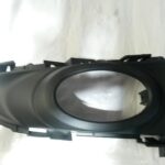 MAZDA AXELA / MAZDA 3 Grille BUMPER GRILLE RH SIDE BK HATCH 2004-2006