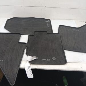 MAZDA BT-50 Floor Mats Or Boot Liner FLOOR MATS UP UR 2011-2020