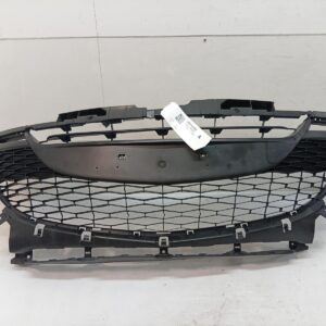 MAZDA AXELA / MAZDA 3 Grille BUMPER GRILLE CENTRE BL 2.0 PETROL 2009-2011
