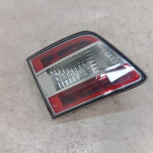 MAZDA MPV Rear Garnish / Moulding TAILGATE LAMP LH SIDE RED LY 2006-2016