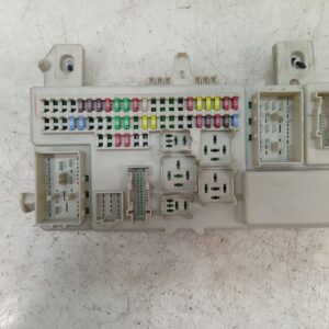 MAZDA AXELA / MAZDA 3 Fuse Box DASH B32H BK 2003-2009