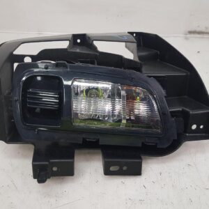 MAZDA BT-50 Right Fog Light / Indicator BUMPER FLASHER W DAYTIME RUNNING LIGHT HALOGEN TYPE NON FOGLAMP TYPE TF 2020-ON