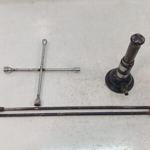 MAZDA BT-50 Jack And Tool Kit UN 2WD 2006-2011