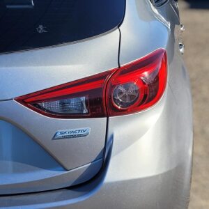 MAZDA AXELA / MAZDA 3 Rear Garnish / Moulding TAILGATE LAMP RH SIDE LED TYPE BM BN 2013-2019