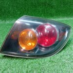 MAZDA AXELA / MAZDA 3 Right Rear Tail Light BK HATCH 2.3 ENG BLACK AMBER RED LENS 2912 2003-2006