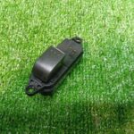 MAZDA PREMACY Power Door Window Switch LH FRONT CR 2005-2010