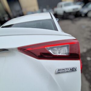 MAZDA AXELA / MAZDA 3 Rear Garnish / Moulding BOOTLID LAMP RH SIDE NON LED TYPE BM BN 2013-2019
