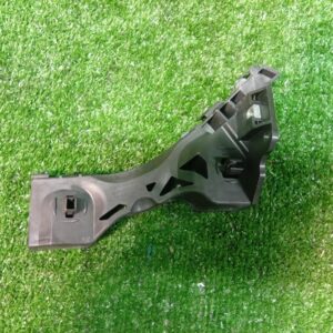MAZDA AXELA / MAZDA 3 Front Bumper Reinforcer / Bracket LEFT BRACKET BUMPER TO GUARD BK HATCH 2003-2009